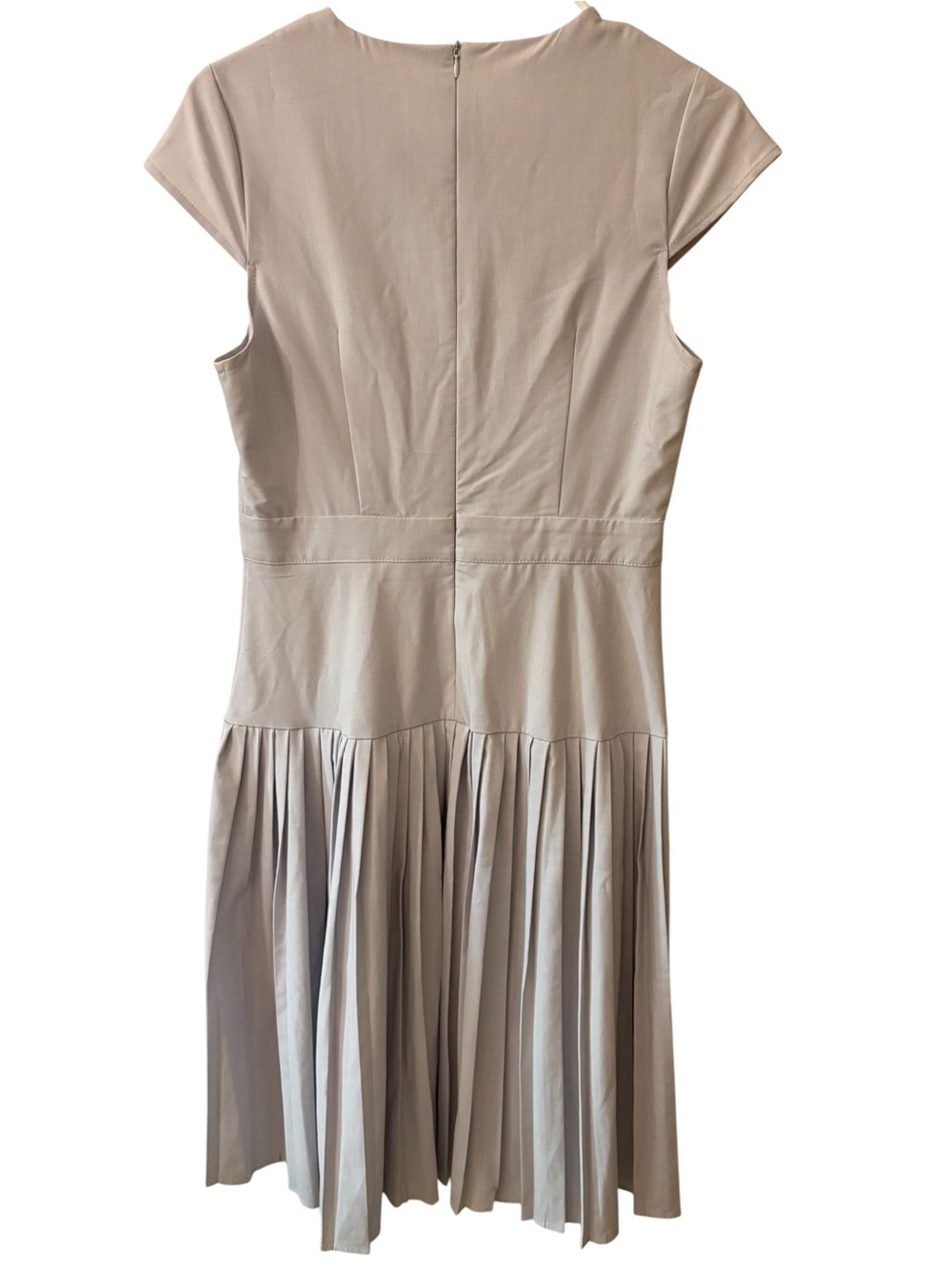 STYLEWE Cap-Sleeve Pleated Midi Dress - Picture 2 of 4